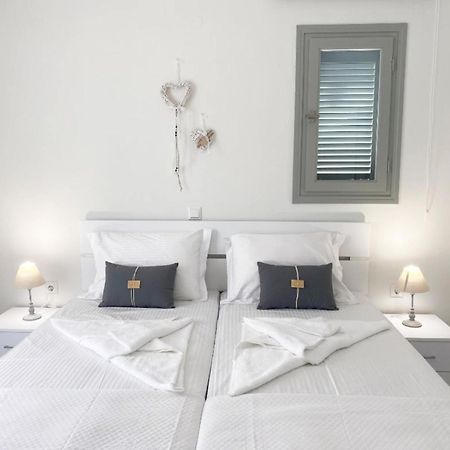 Heart Of Paros Apartments ภายนอก รูปภาพ