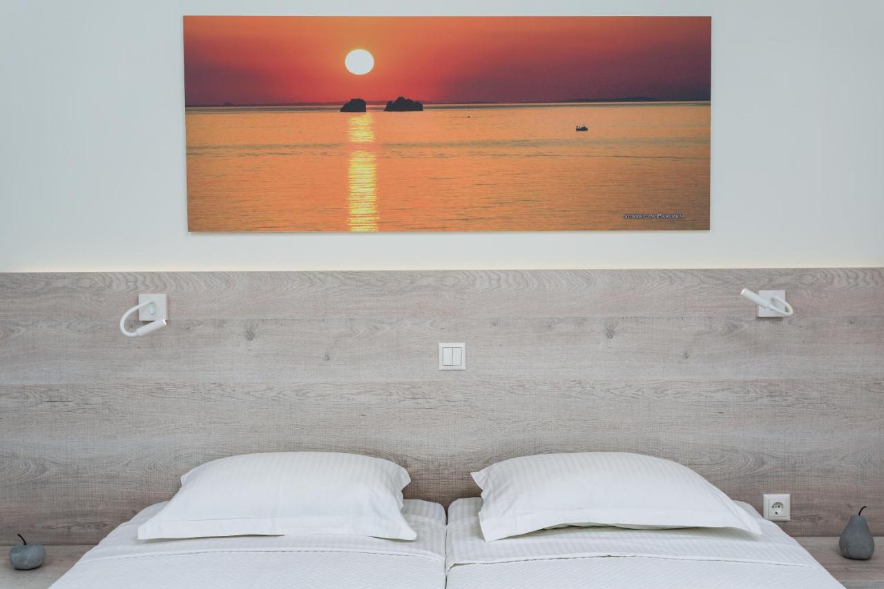 Heart Of Paros Apartments ภายนอก รูปภาพ
