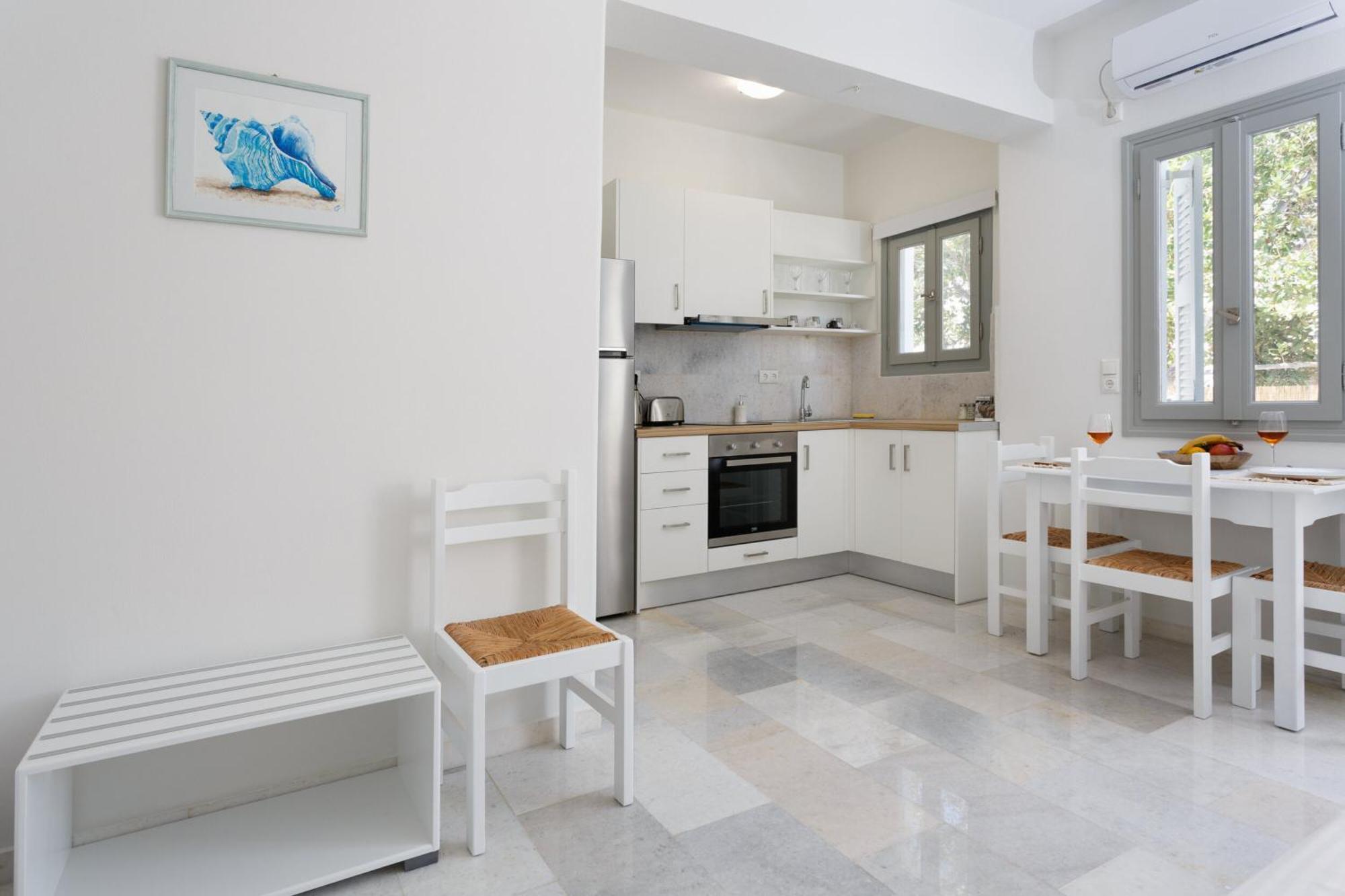 Heart Of Paros Apartments ภายนอก รูปภาพ