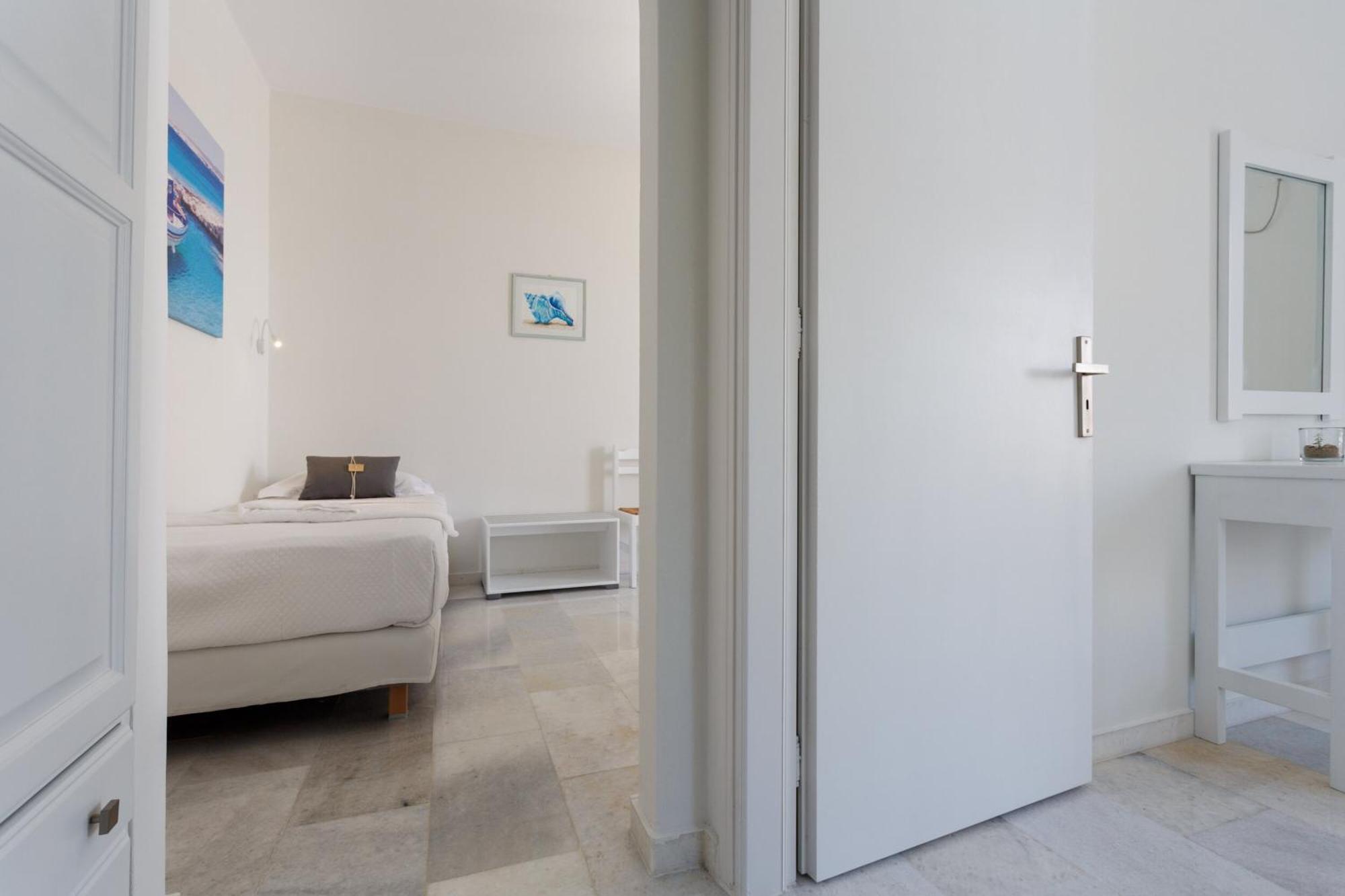 Heart Of Paros Apartments ภายนอก รูปภาพ