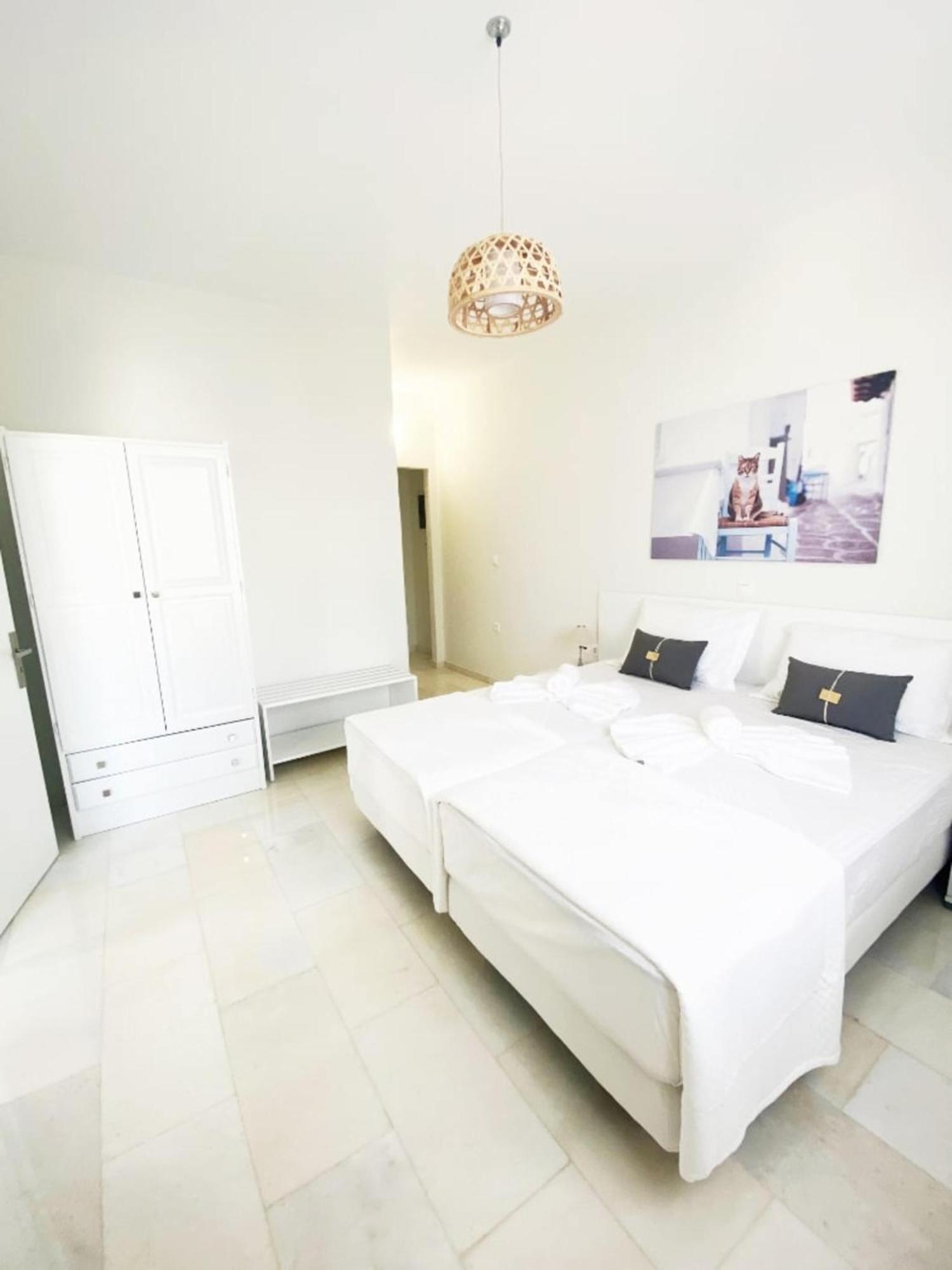 Heart Of Paros Apartments ภายนอก รูปภาพ
