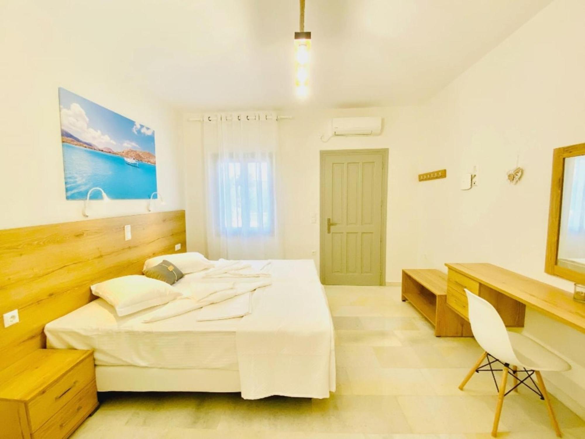 Heart Of Paros Apartments ภายนอก รูปภาพ