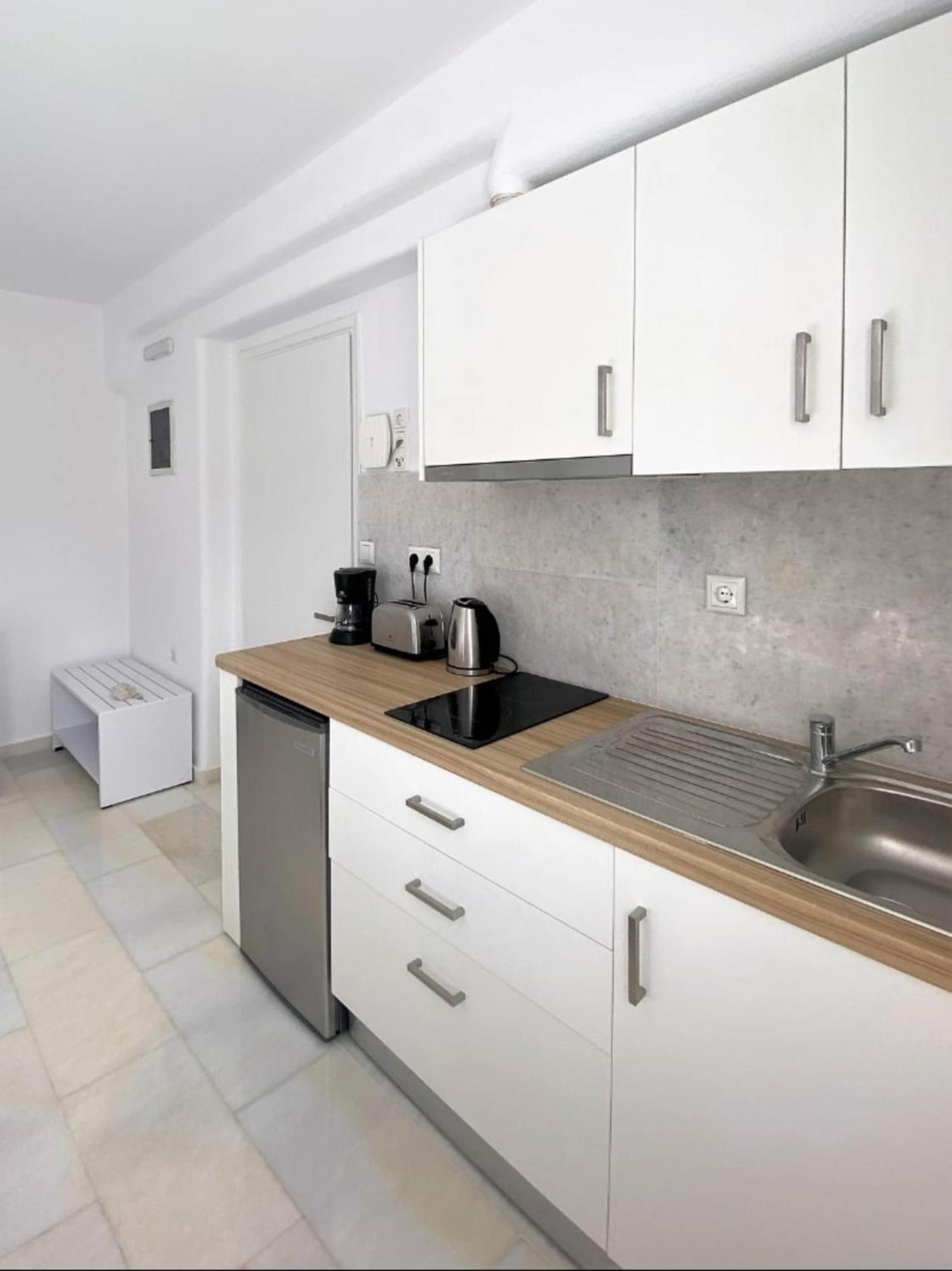 Heart Of Paros Apartments ภายนอก รูปภาพ